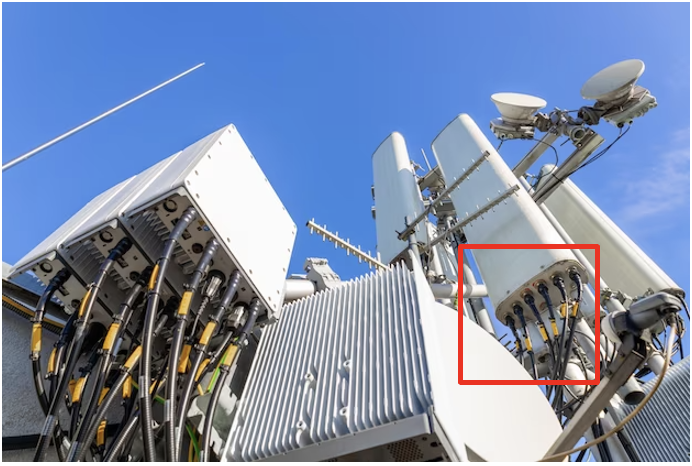 LoRaWAN Gateways RF Connector